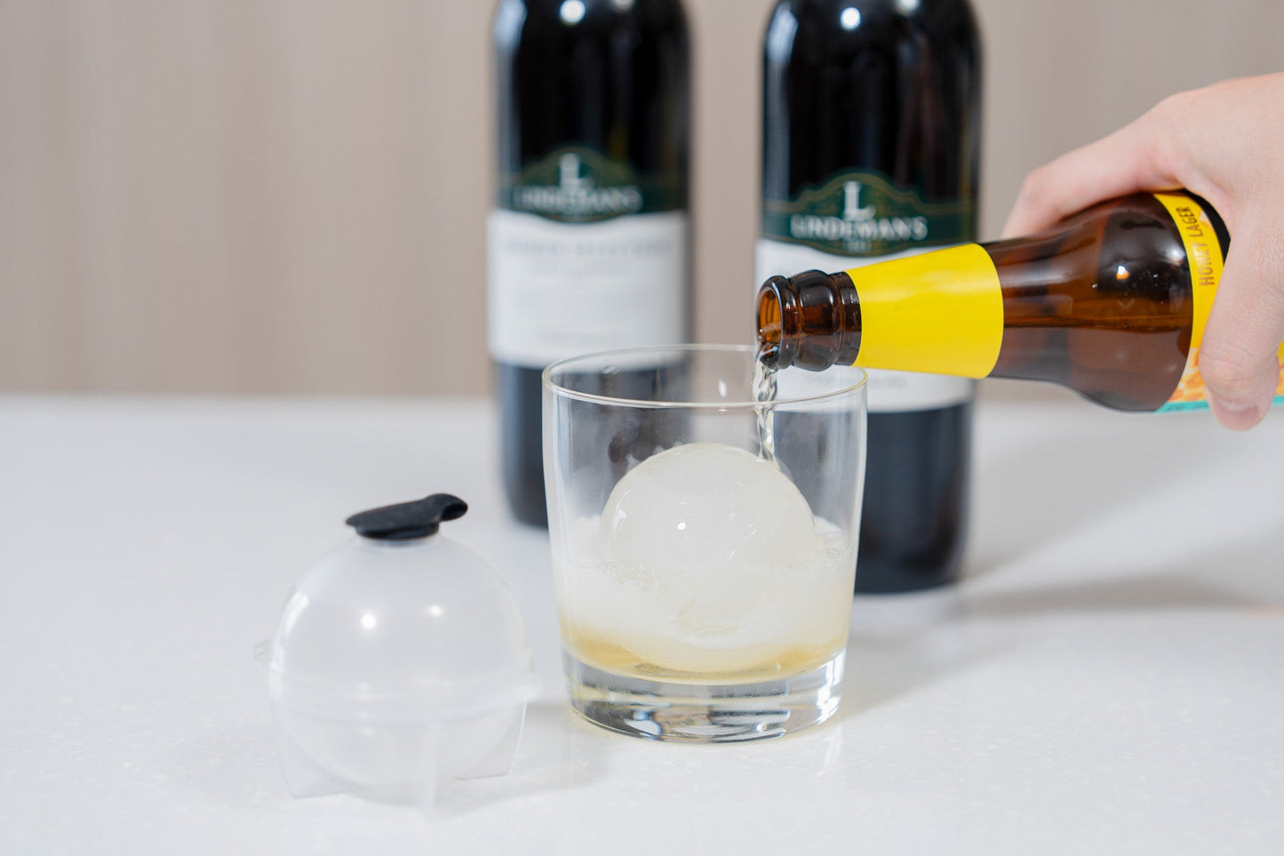 The Eight Baller: Set of 8 Ice Balls