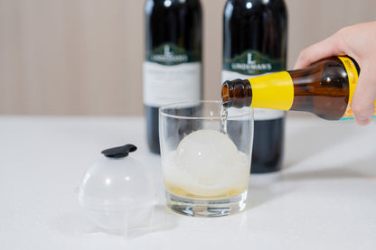 The Eight Baller: Set of 8 Ice Balls